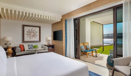 anantara_mina_al_arab_ras_al_khaimah_resort_guest_room_deluxe_suite_bedroom_944x510